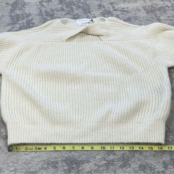 New Eleven Six Emma Twist Keyhole Cut Out Knit Sweater Alpaca Wool Cream M L - Picture 5 of 9